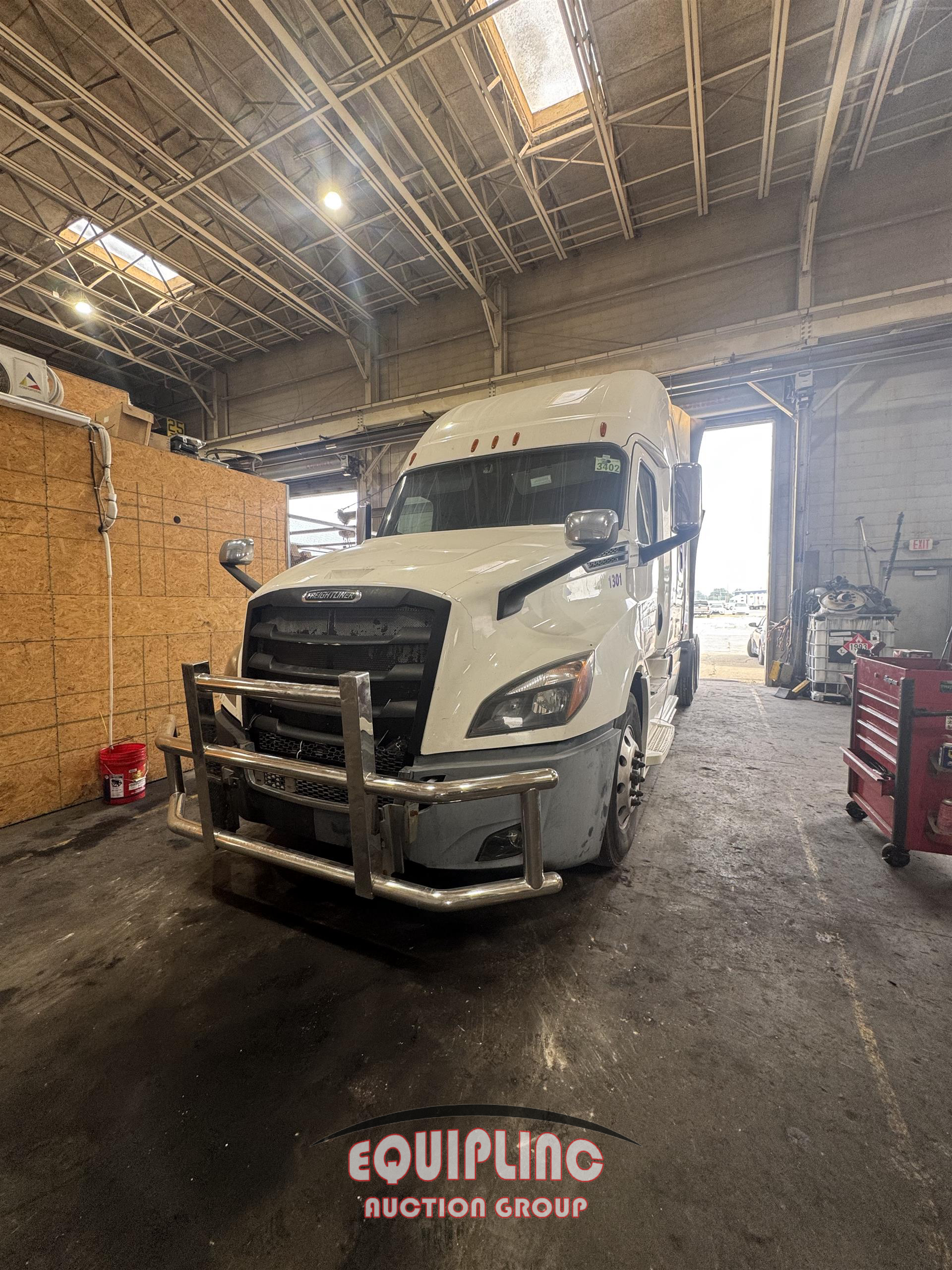 2020 Freightliner CASCADIA