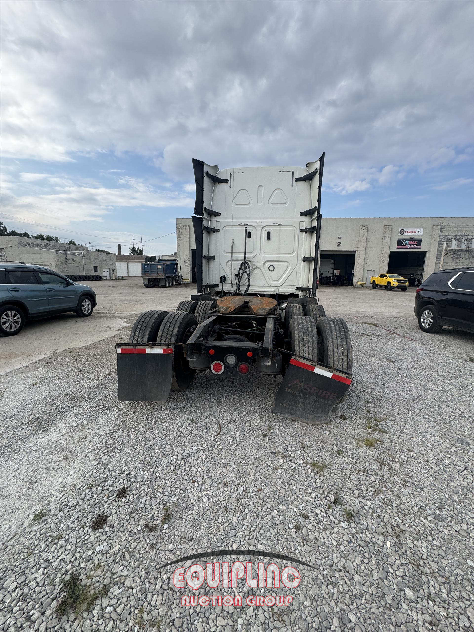 2020 Freightliner CASCADIA