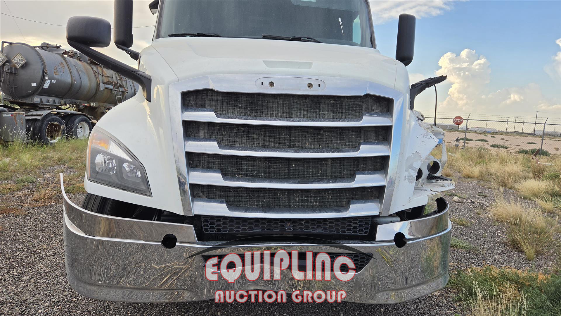 2020 Freightliner CASCADIA