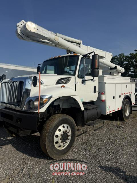 Photo of 2011 International 7300