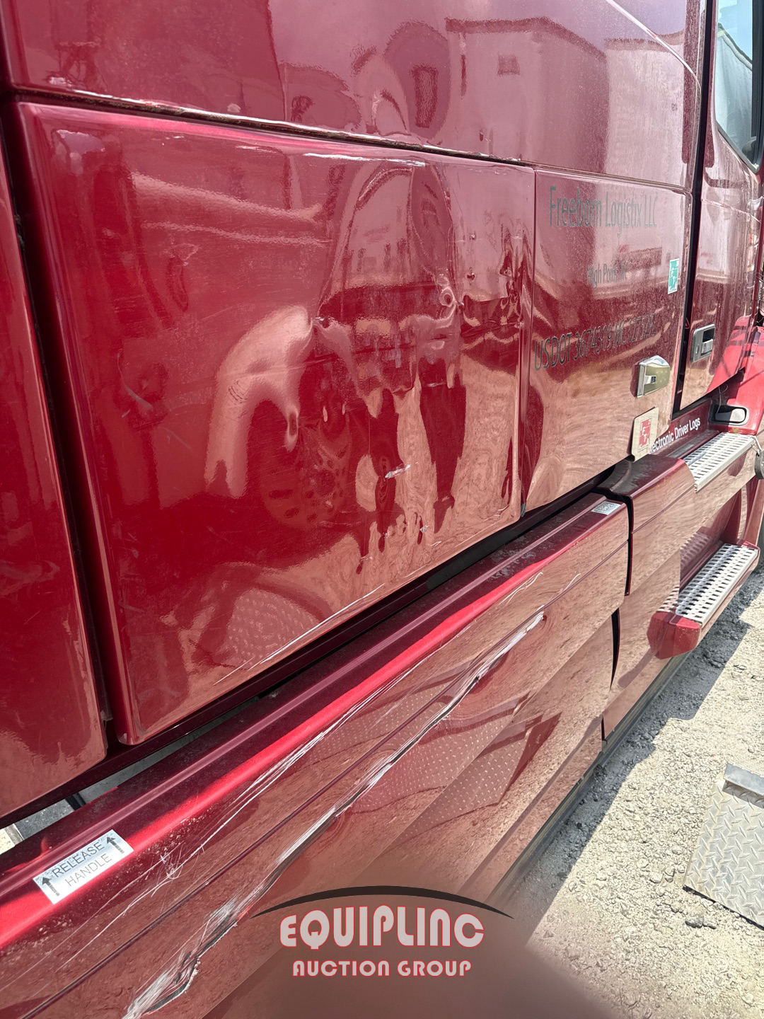 2015 Volvo VNL780