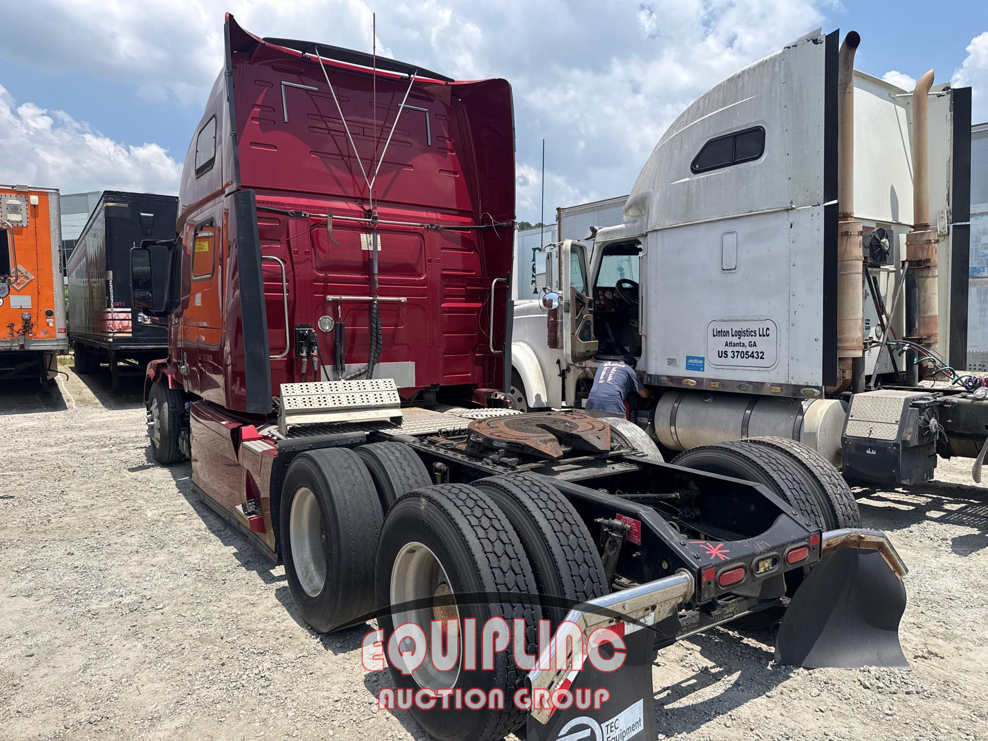 2015 Volvo VNL780