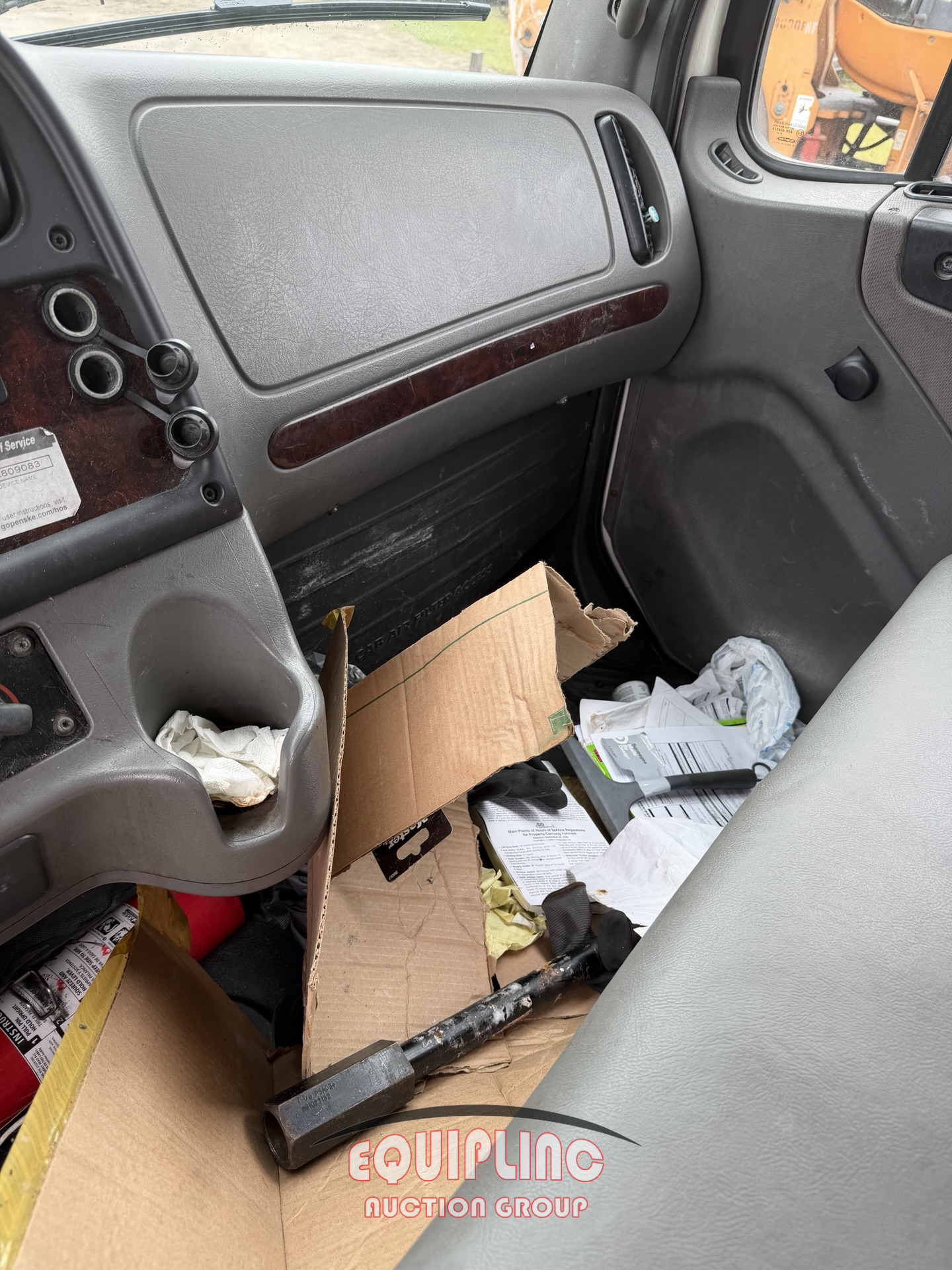 2016 Freightliner M2