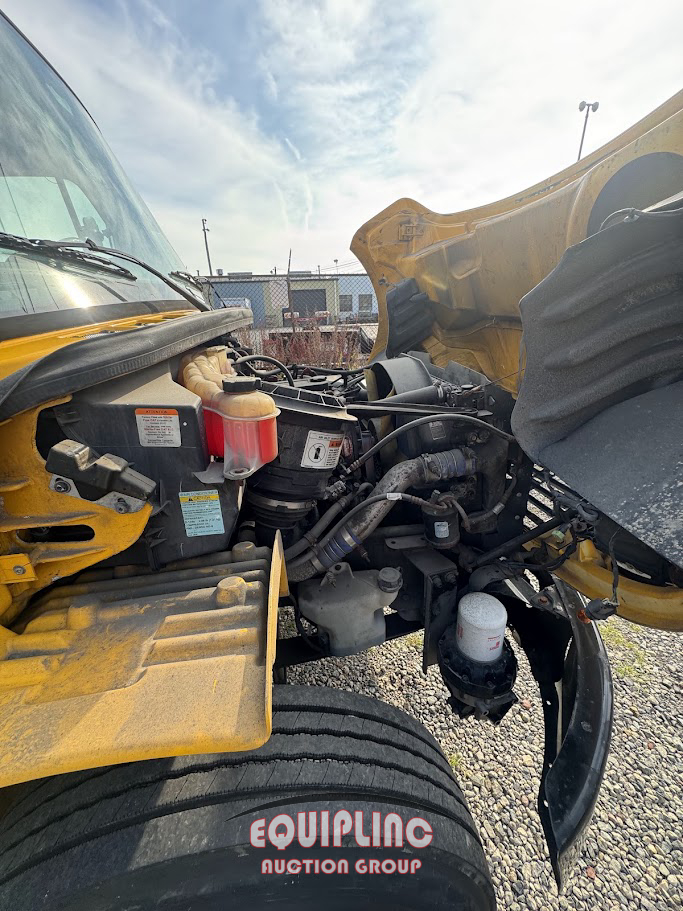 2018 Freightliner M2
