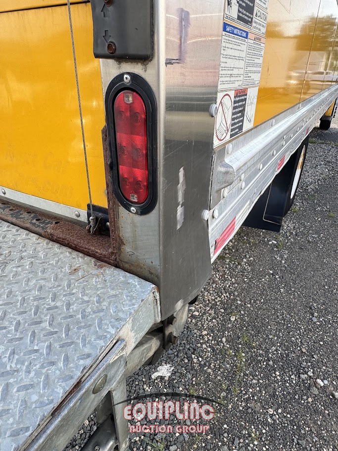 2018 Freightliner M2