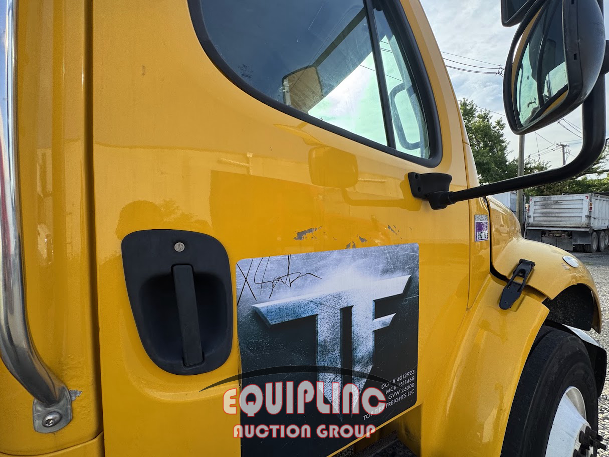 2018 Freightliner M2