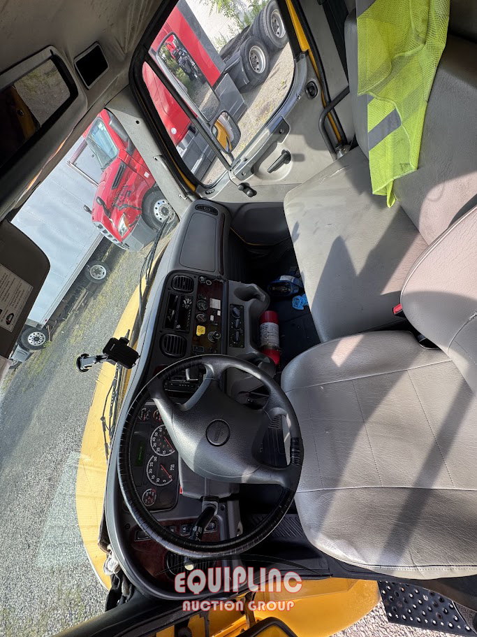 2018 Freightliner M2
