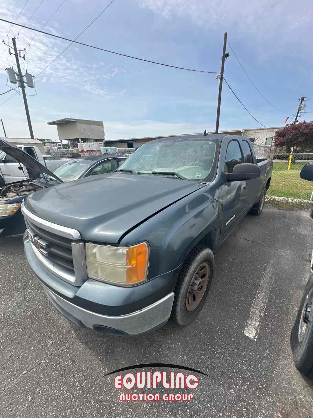 Photo of 2011 GMC Sierra