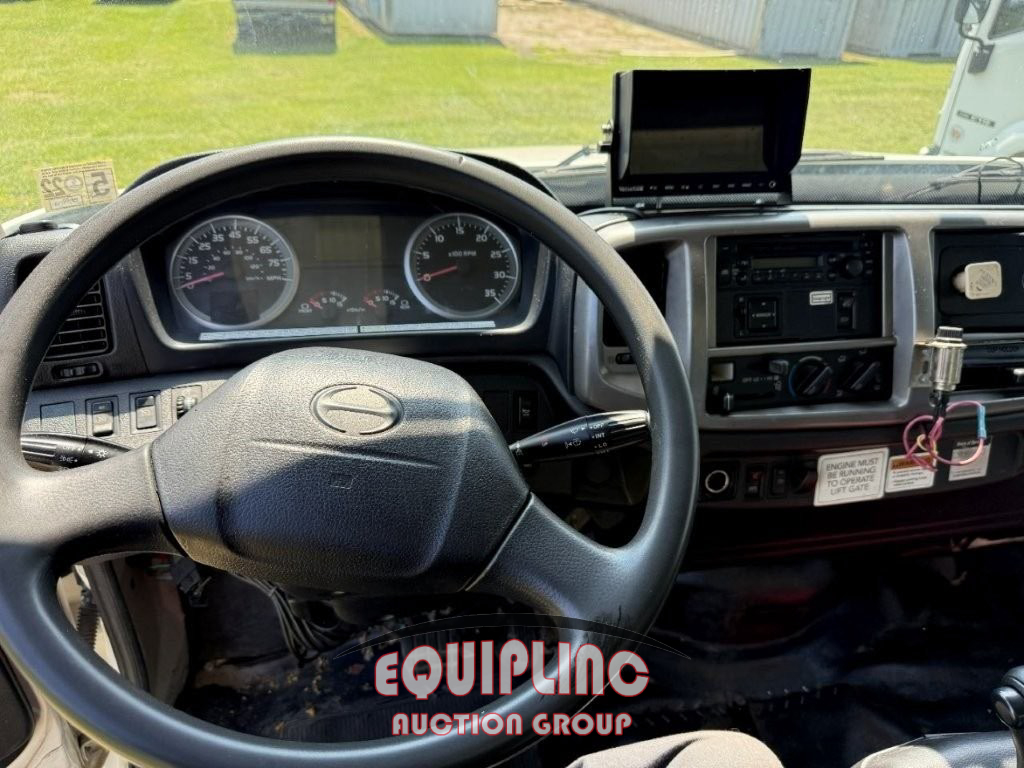 2014 Hino 268A