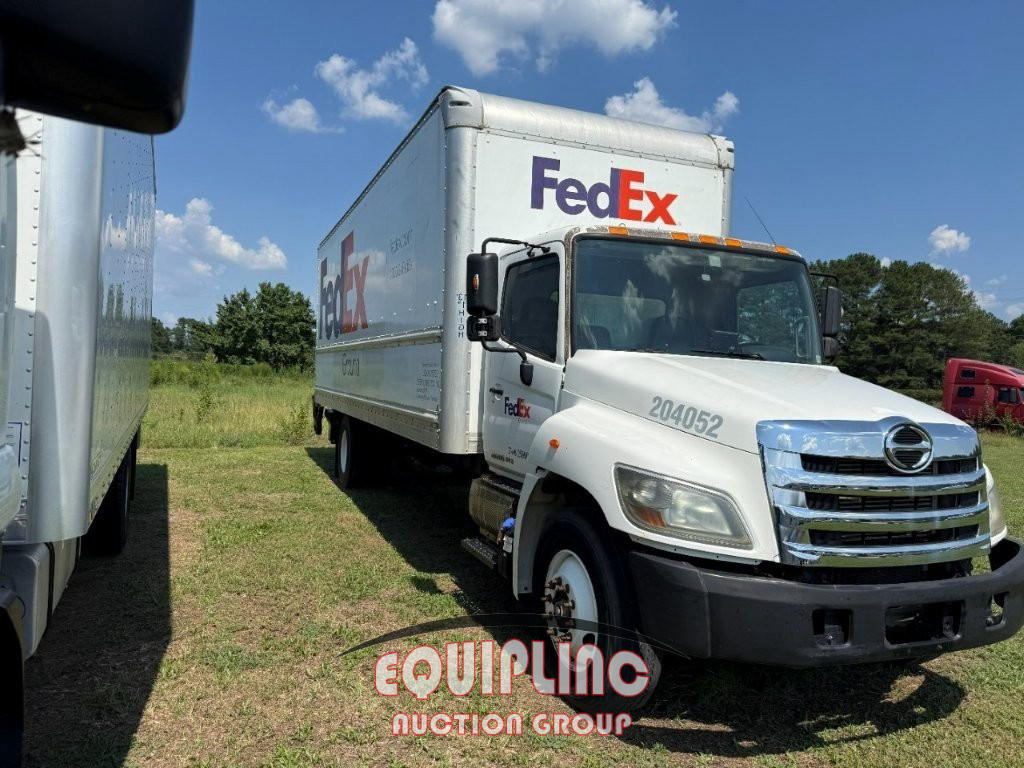 2014 Hino 268A