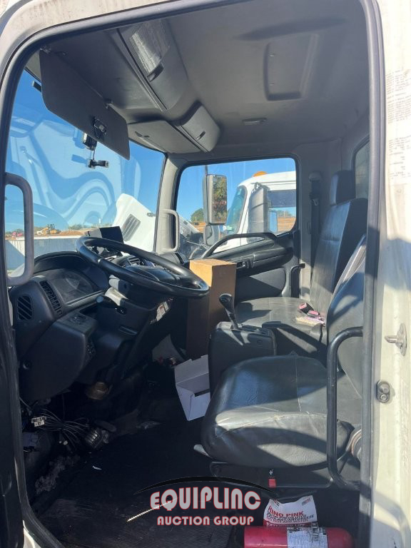 2014 Hino 268A