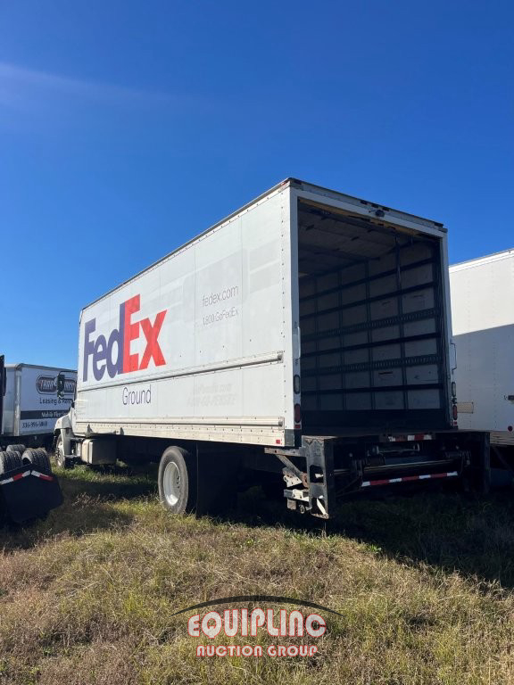 2014 Hino 268A