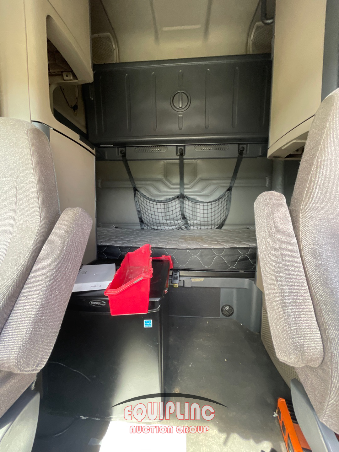 2018 Freightliner CASCADIA