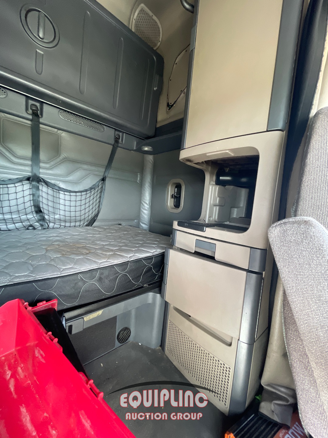 2018 Freightliner CASCADIA
