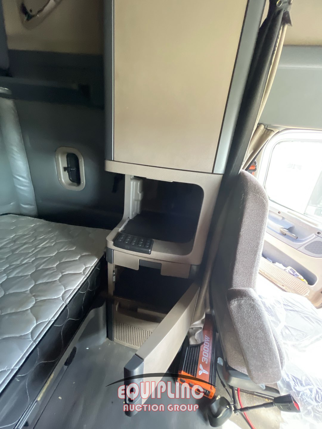 2018 Freightliner CASCADIA