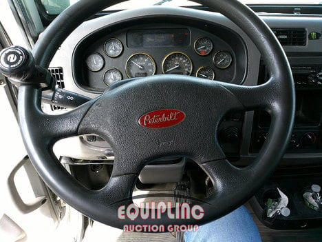 Peterbilt 337