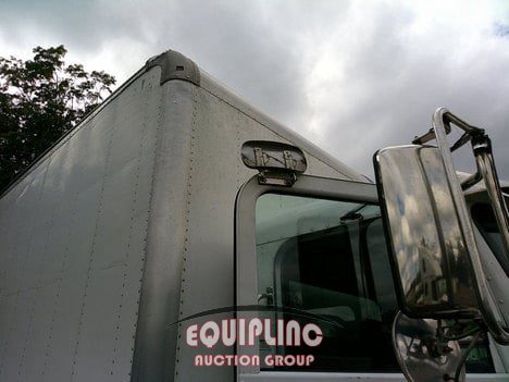Peterbilt 337