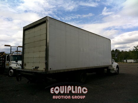 Peterbilt 337
