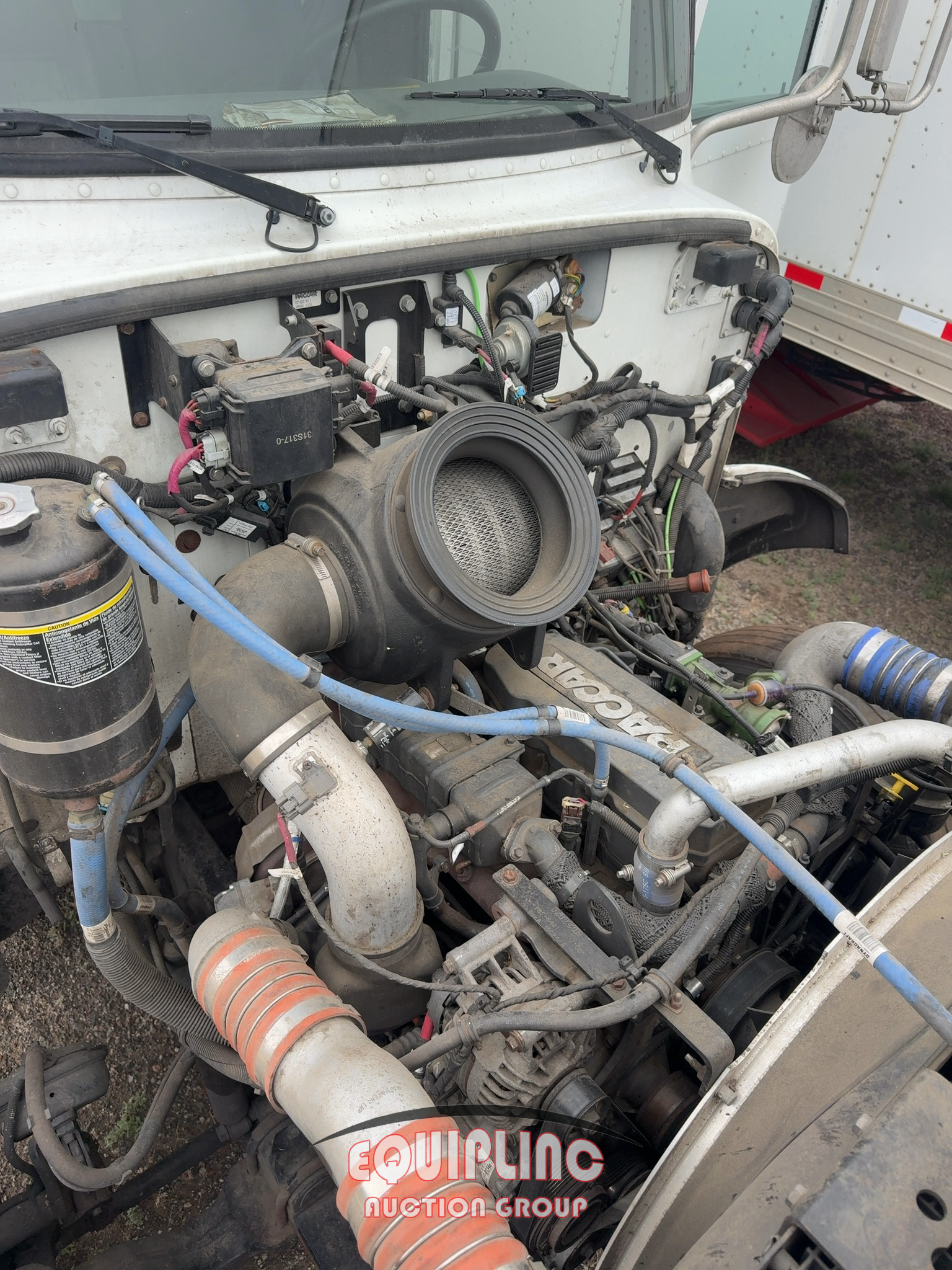 2015 Peterbilt 330