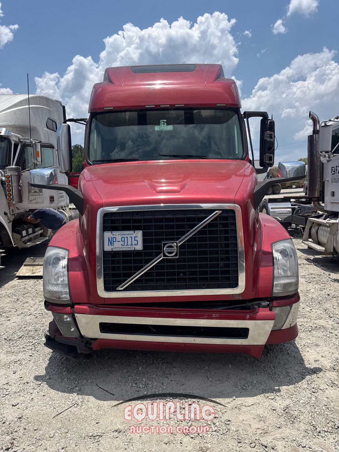 2015 Volvo VNL780