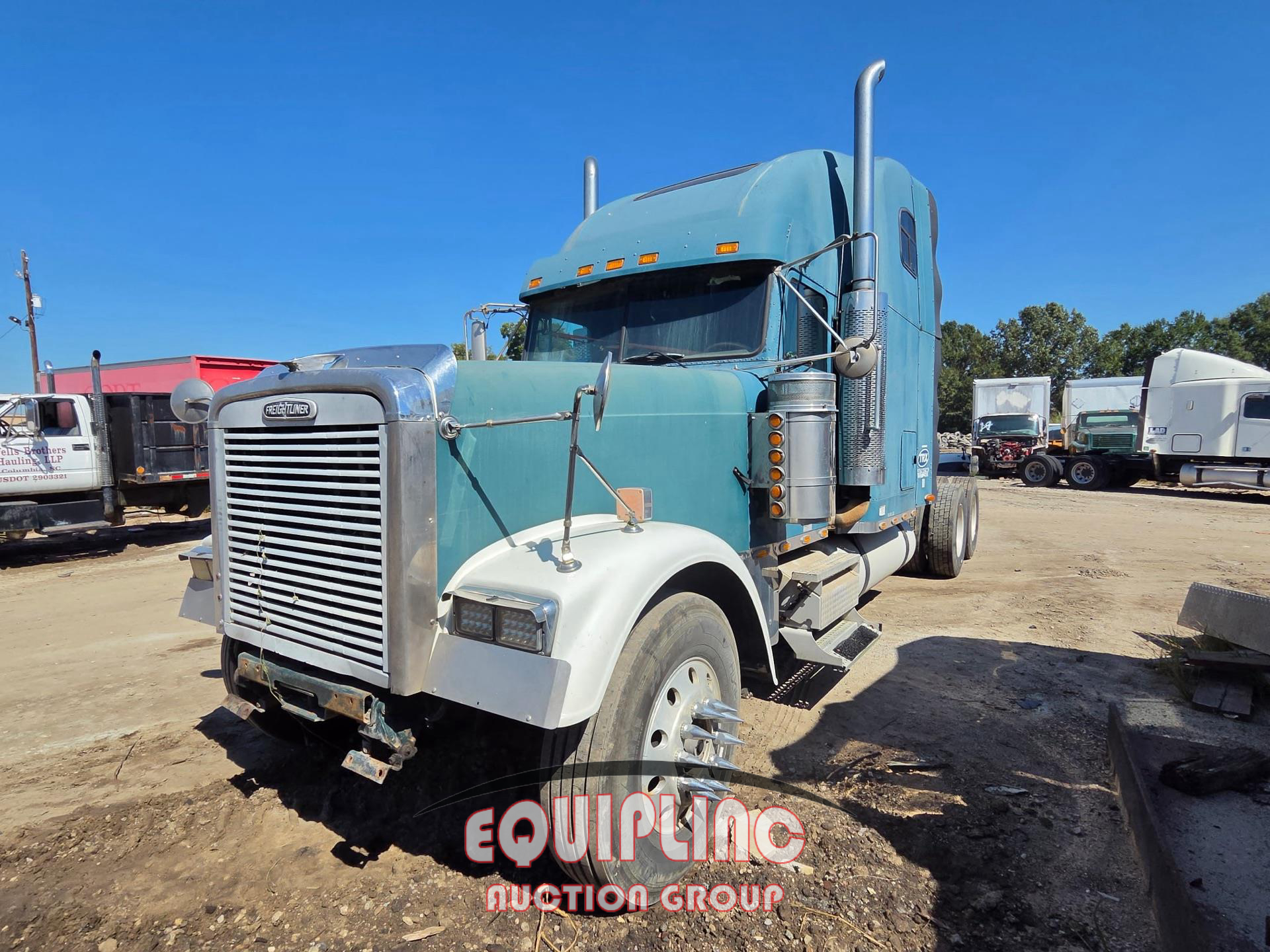 1999 Freightliner FLD132