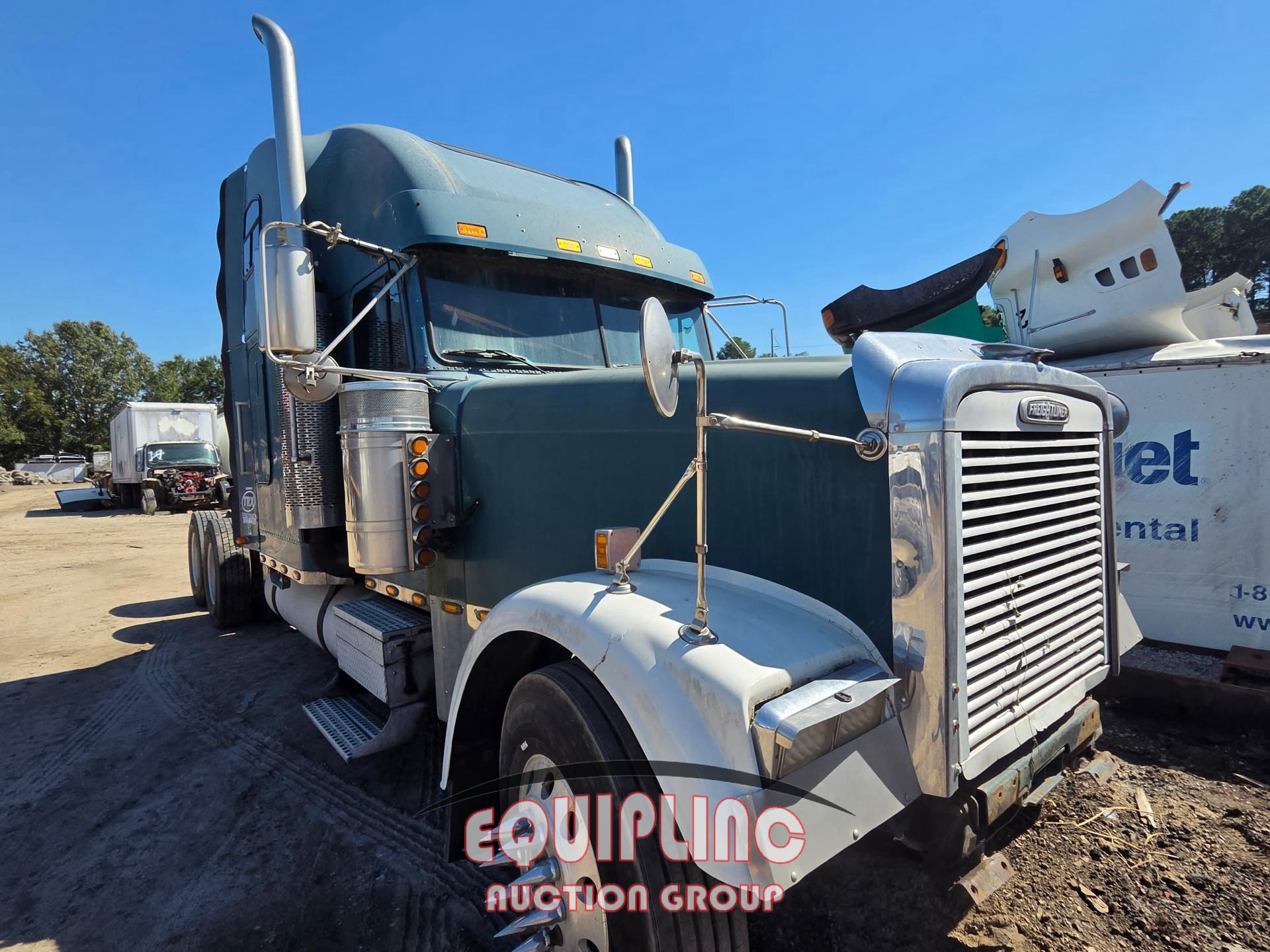 1999 Freightliner FLD132