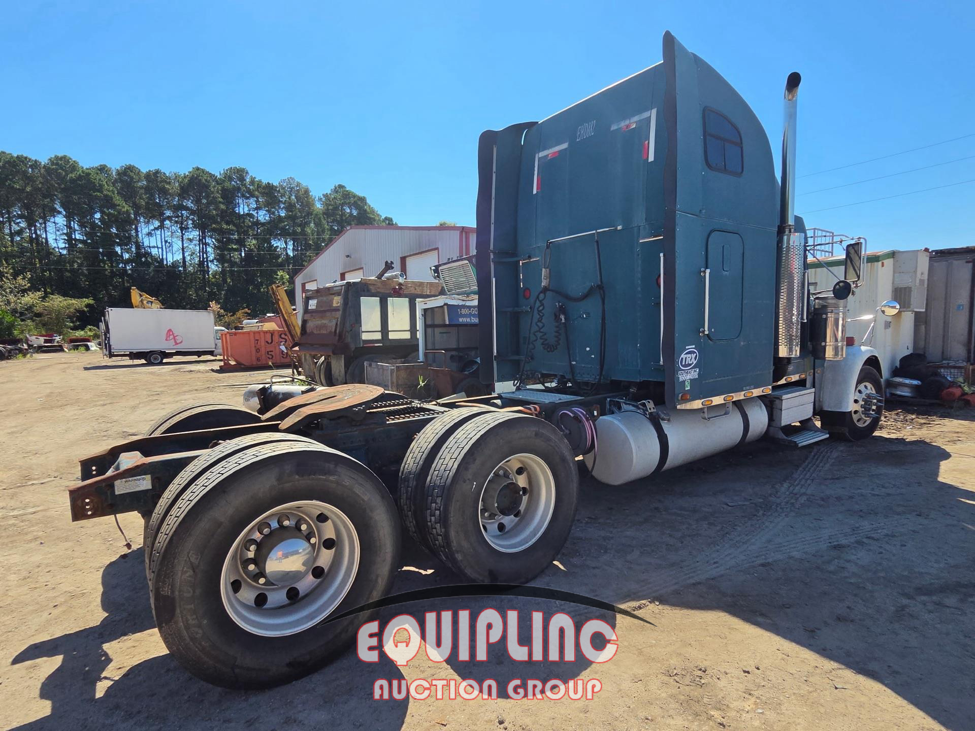 1999 Freightliner FLD132