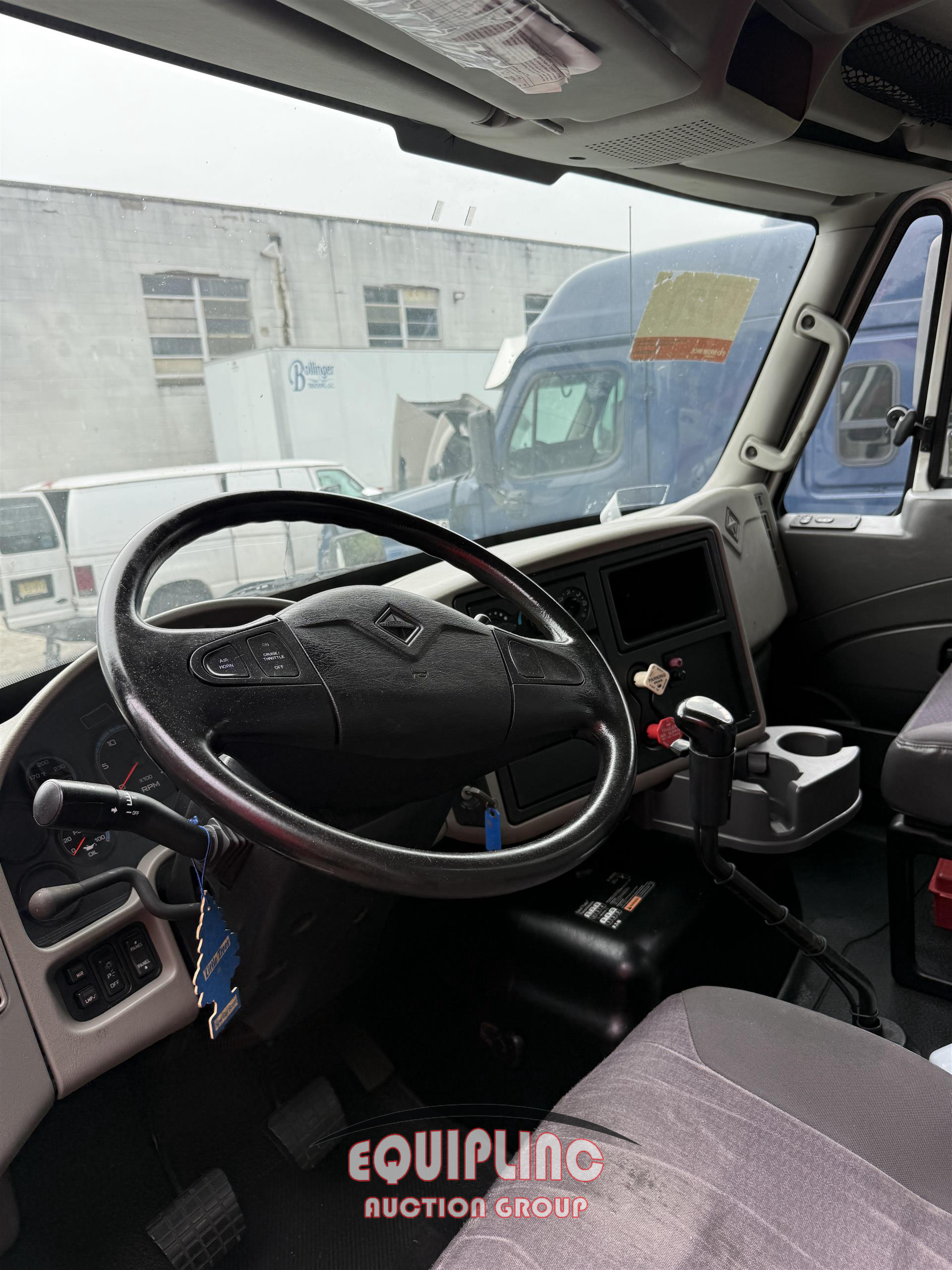 2011 International 8600