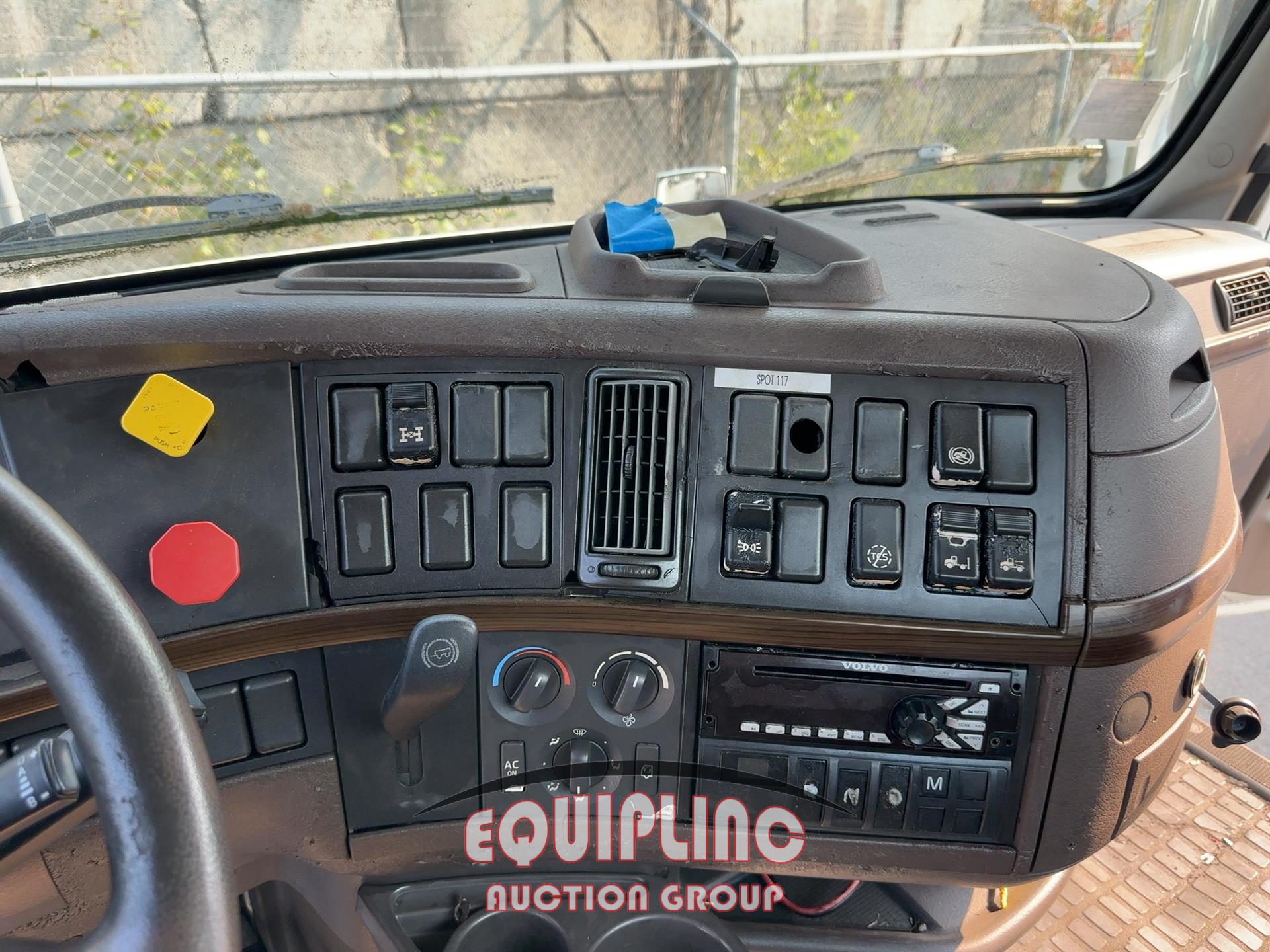 2016 Volvo VNL