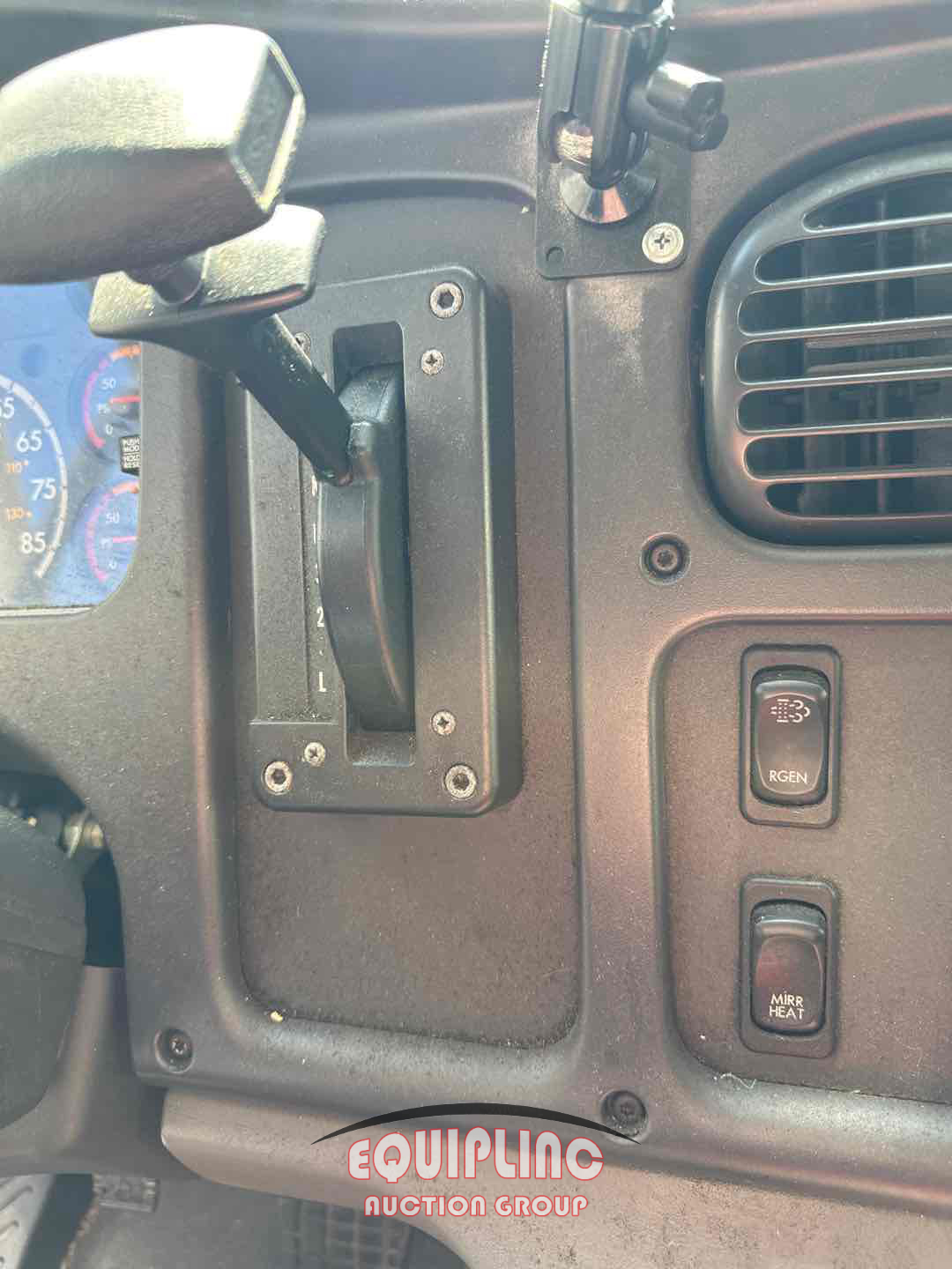 2015 Freightliner M2