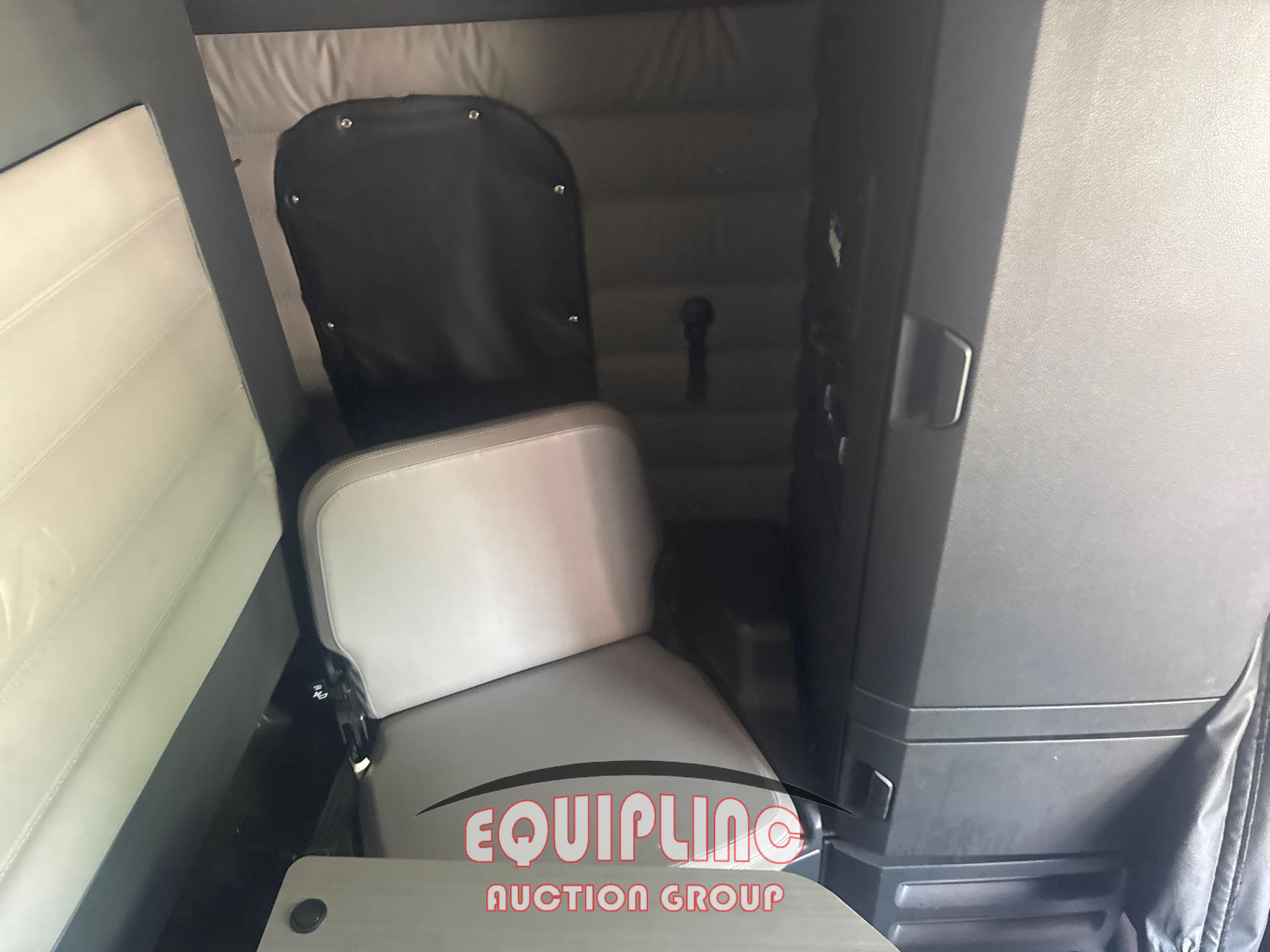 2019 Freightliner CASCADIA