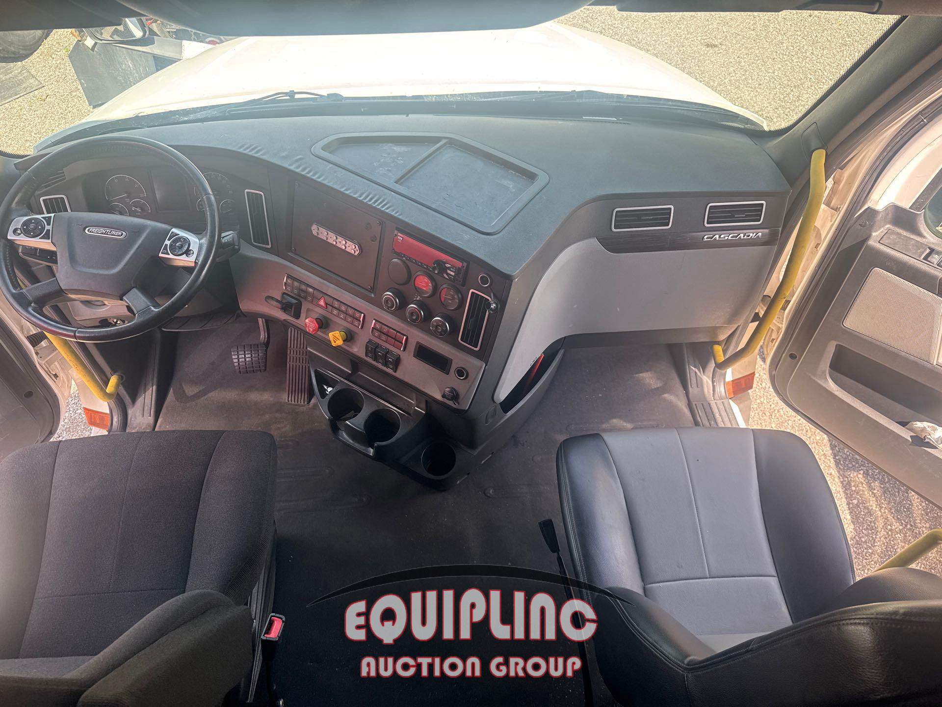 2019 Freightliner CASCADIA