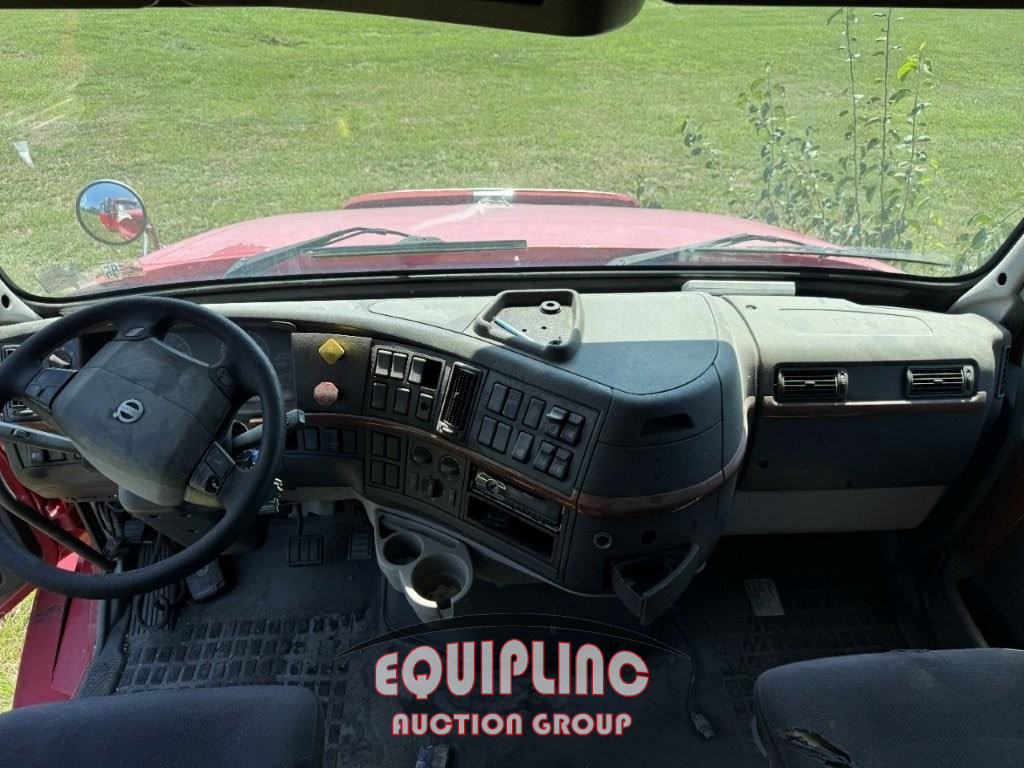 2006 Volvo VNL-64-T-780