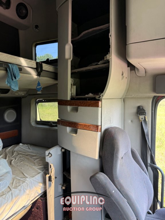 2006 Volvo VNL-64-T-780