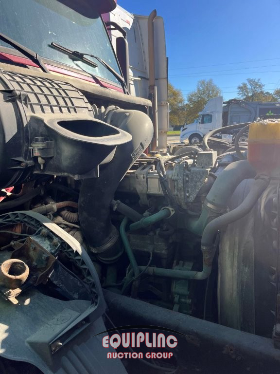 2006 Volvo VNL-64-T-780