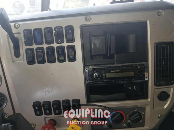 2014 Mack CXU613