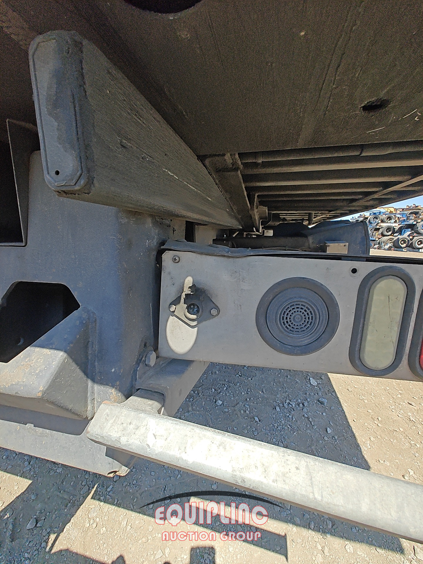 2013 Freightliner M2