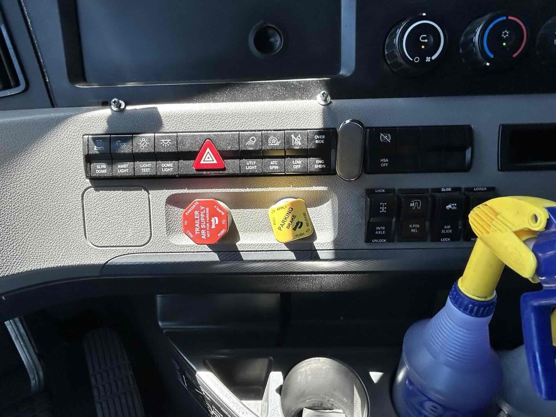 2021 Freightliner Cascadia