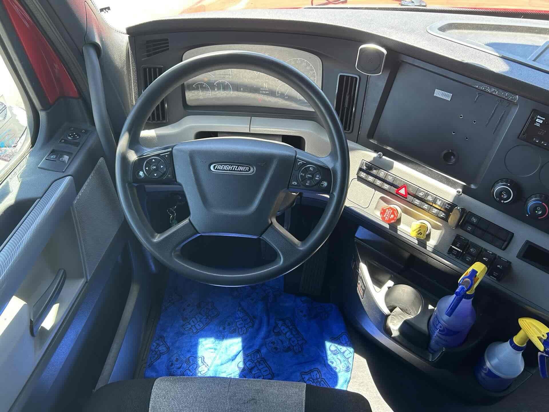 2021 Freightliner Cascadia