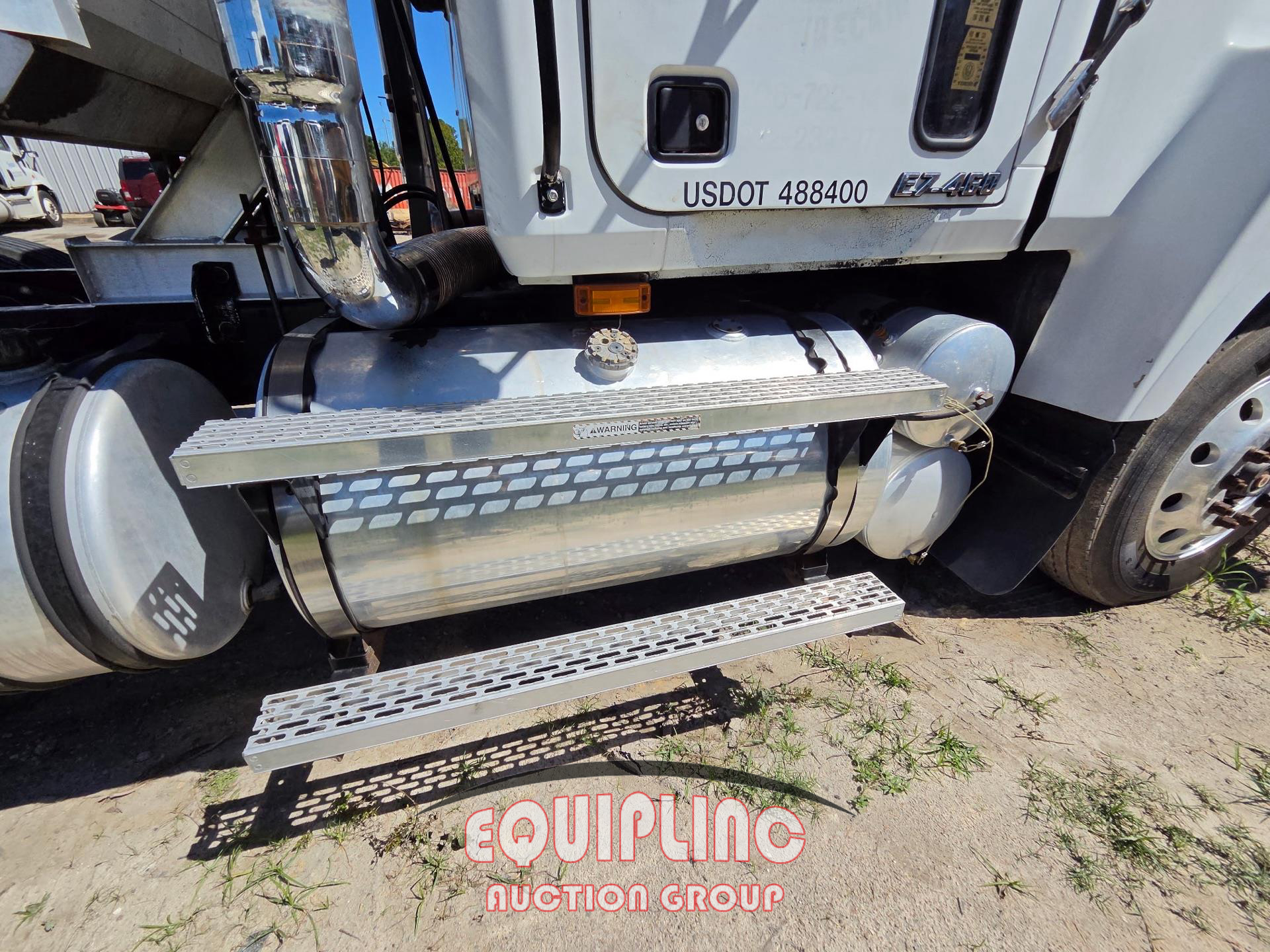 2003 Mack CH613