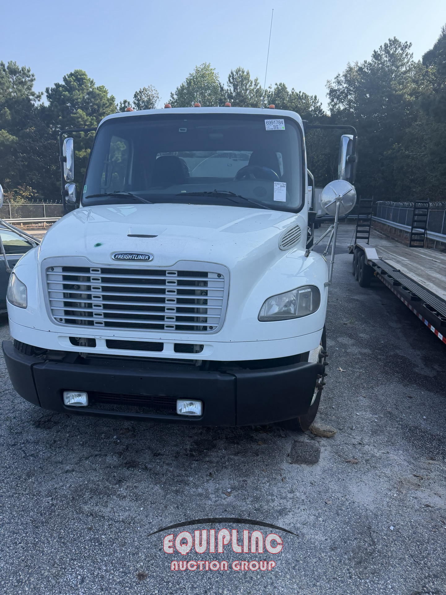 2019 Freightliner M2106