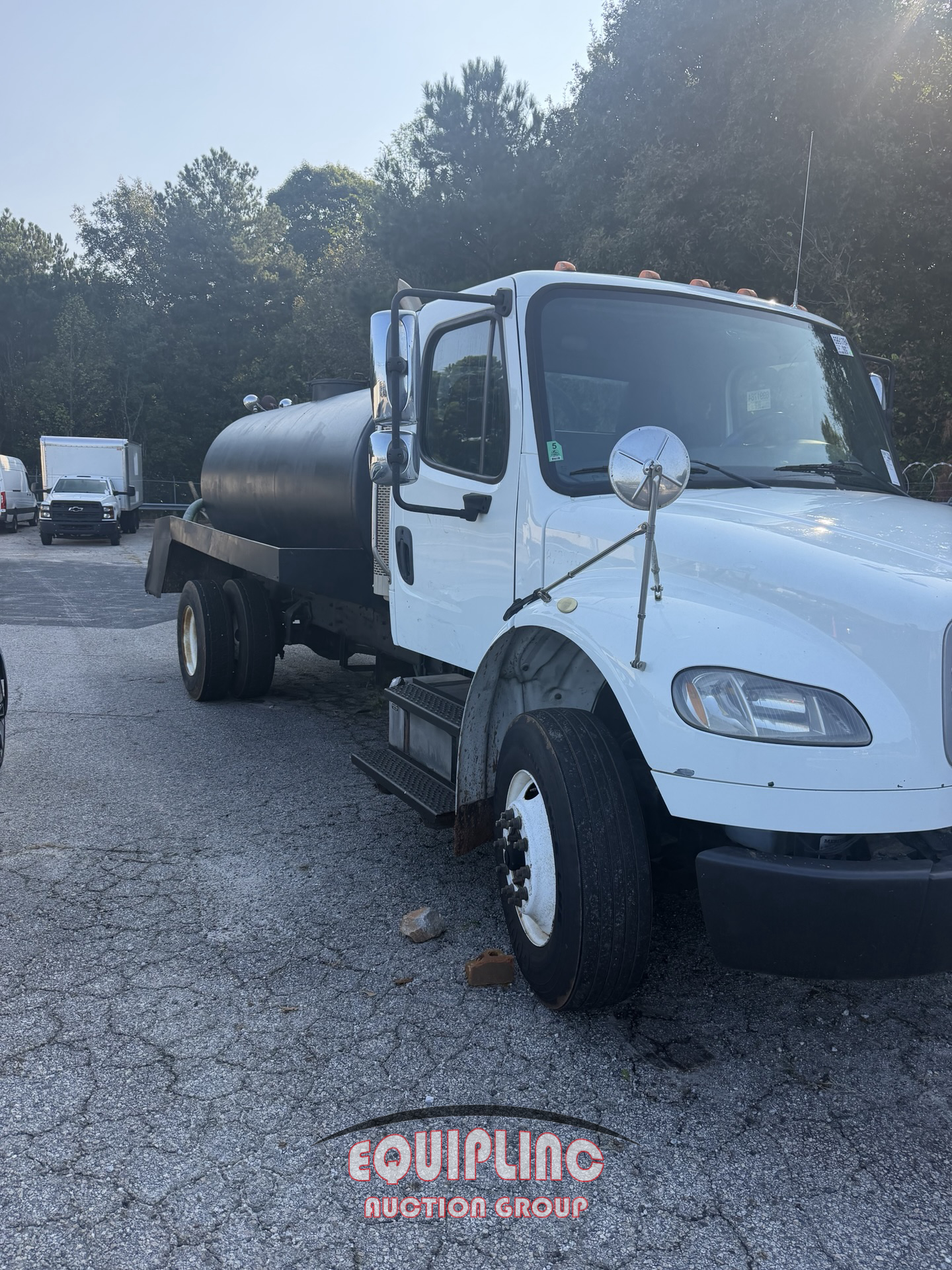 2019 Freightliner M2106