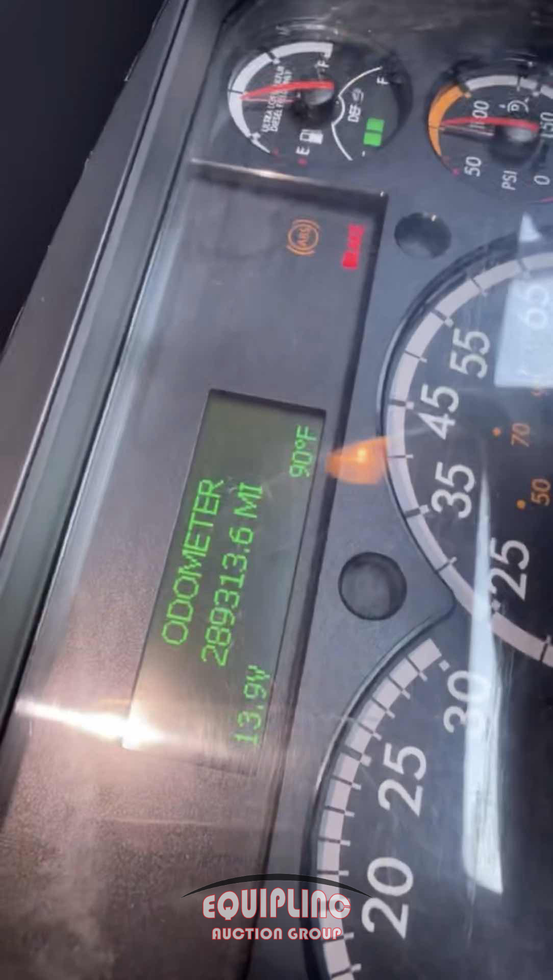2019 Freightliner M2106
