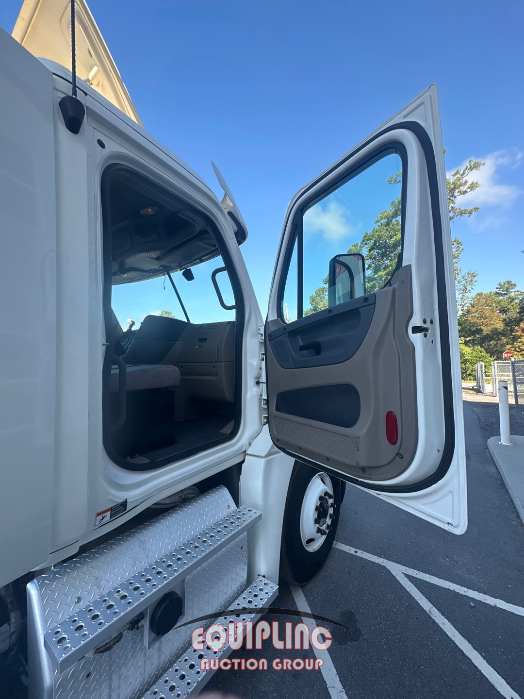 2018 Freightliner CASCADIA