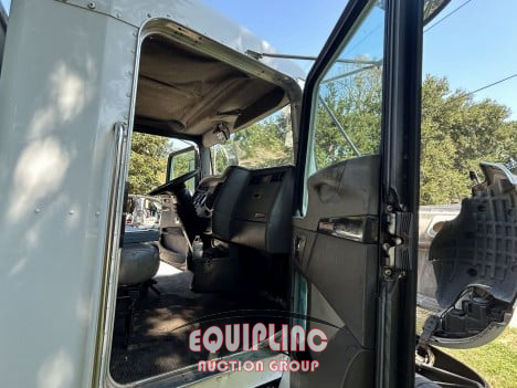2008 Kenworth T300