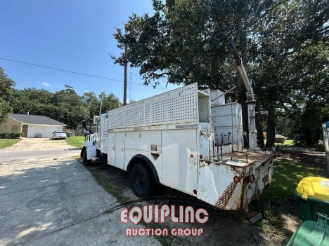2008 Kenworth T300