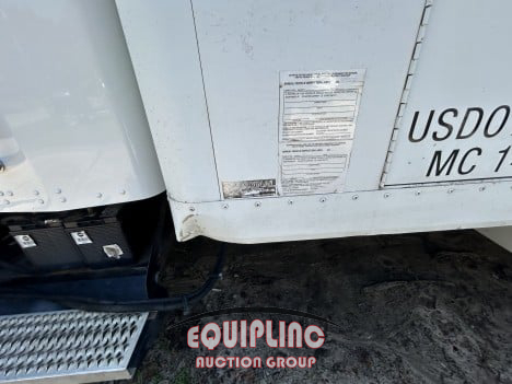 2008 Kenworth T300
