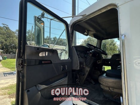 2008 Kenworth T300