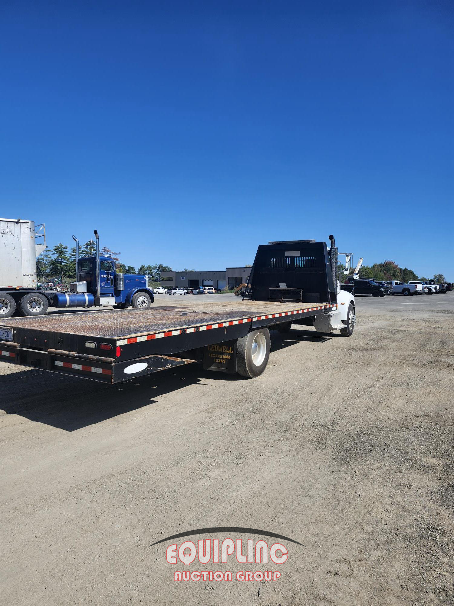2017 Peterbilt 337