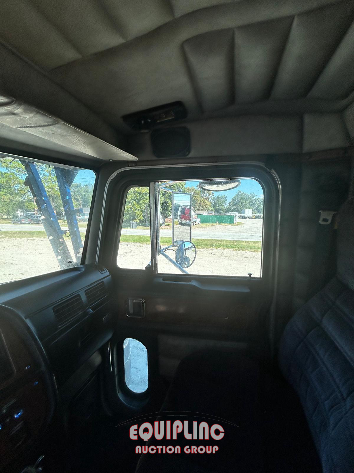 2001 Peterbilt 379